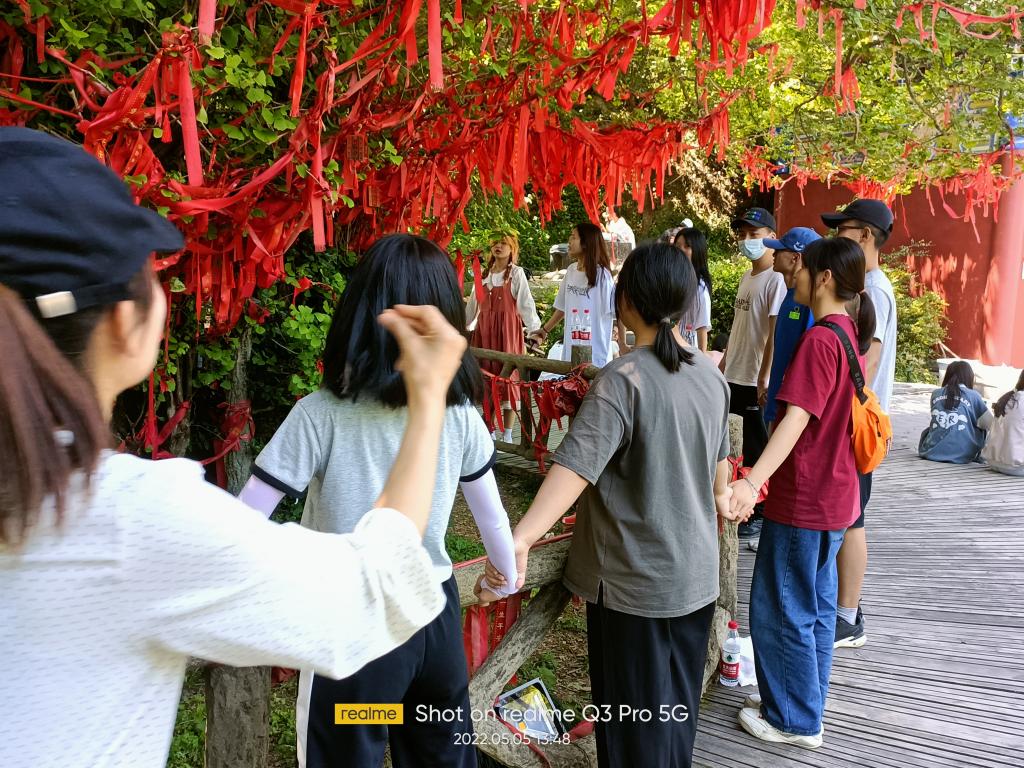 熊山古寺:千年银杏树下