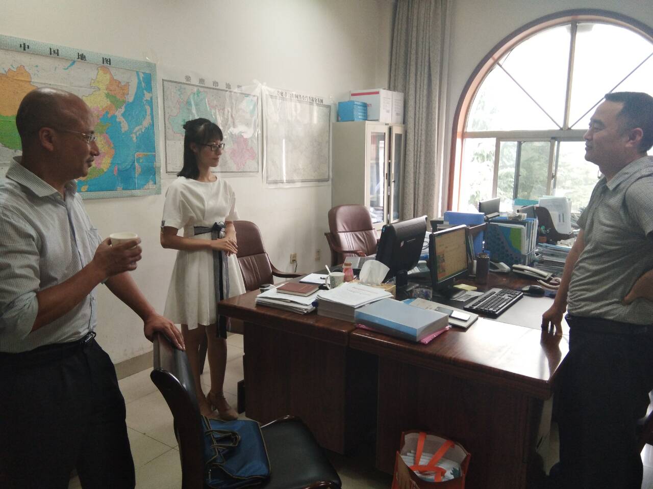 发改委看望学生