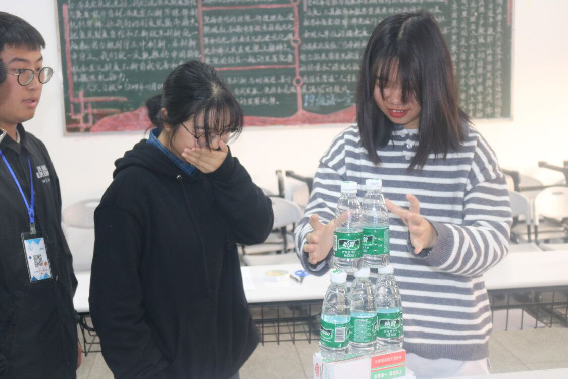 (纸桥承重大赛)