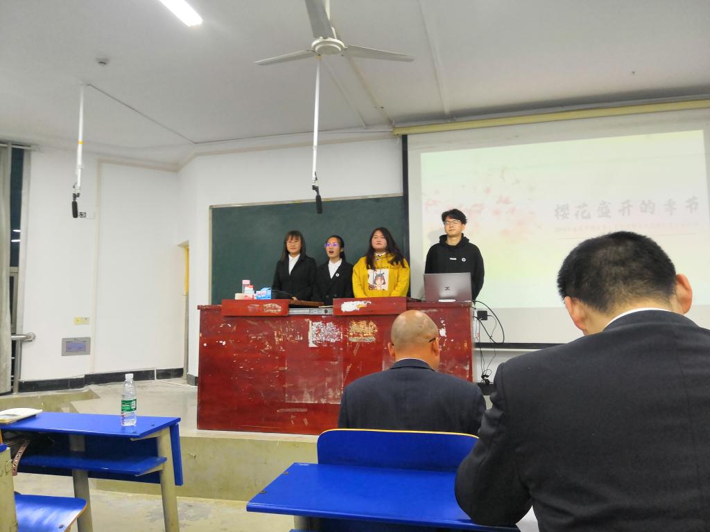 选手们在汇报