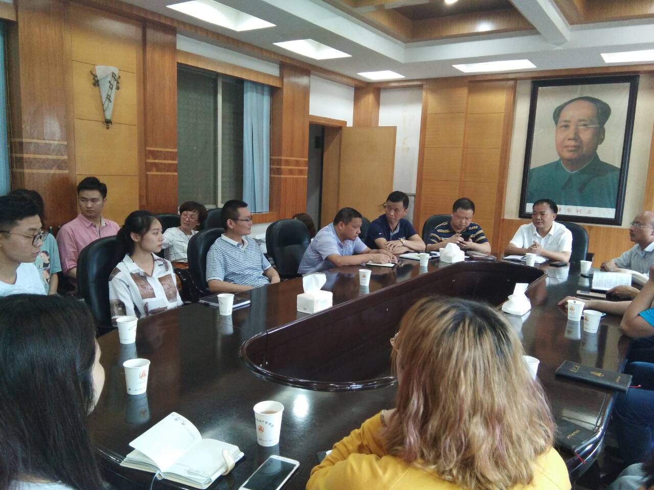 市房产局欢送会现场