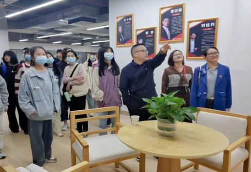 d9b84e910580f11633584beaca12ec0